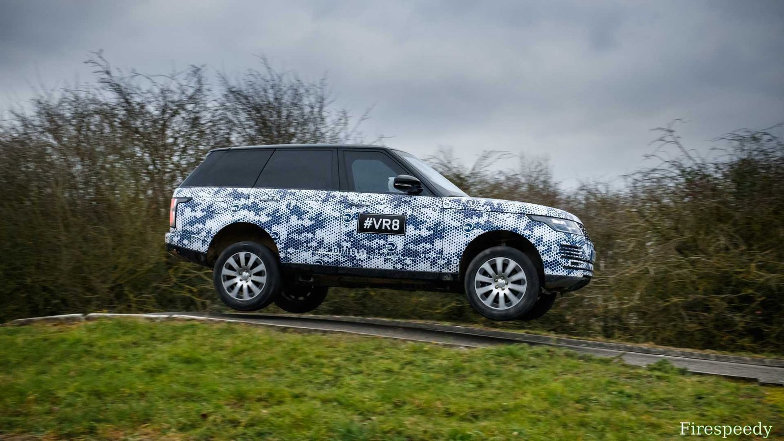 Range Rover Sentinel | Safest car in the world (Armoured Car 2020)