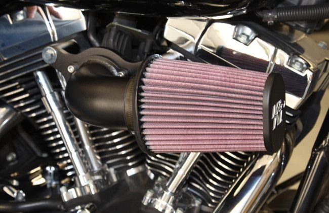 What Does an Air Filter Do For a Motorcycle?